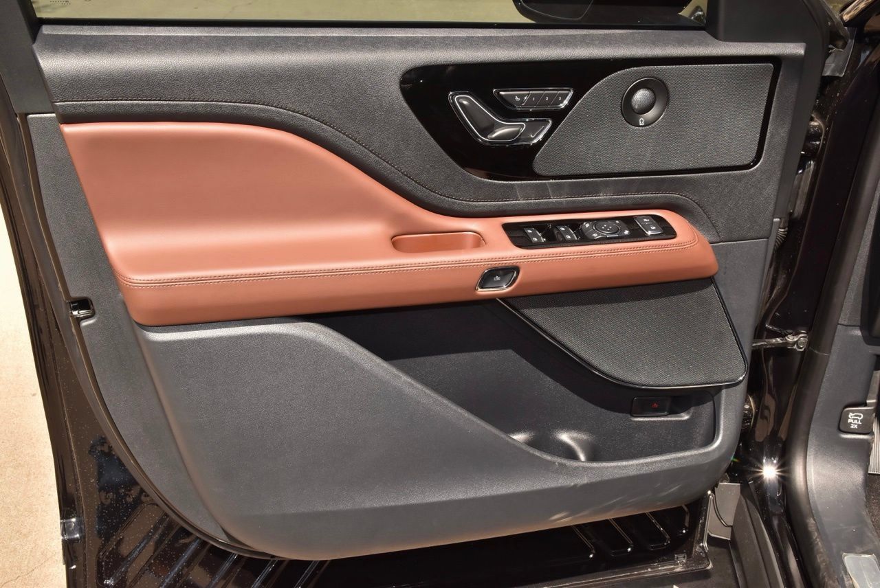 New 2026 Lincoln Aviator Reserve AWD/4WD image 35