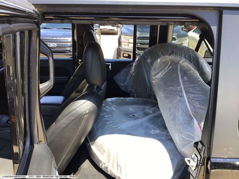 Used 2021 Jeep Wrangler Unlimited Sport AWD/4WD image 13
