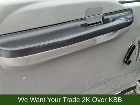 Used 2006 Ford F450 XLT image 11