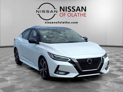 Used 2023 Nissan Sentra SR w/ SR Premium Package FWD image 31
