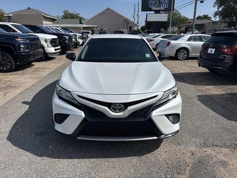 Used 2019 Toyota Camry XSE FWD image 2