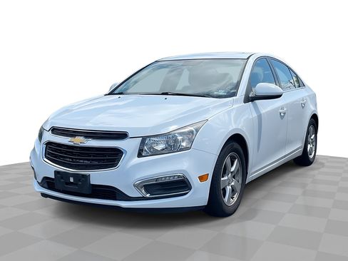 Used 2016 Chevrolet Cruze LT FWD image 1
