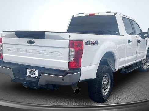 Used 2022 Ford F250 XL w/ Power Equipment Group AWD/4WD image 12