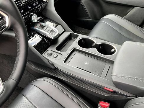 Certified 2026 Acura MDX FWD w/ Technology Package image 18