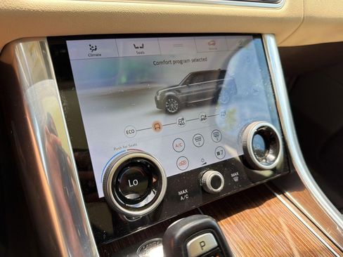 Used 2019 Land Rover Range Rover Sport HSE AWD/4WD image 24