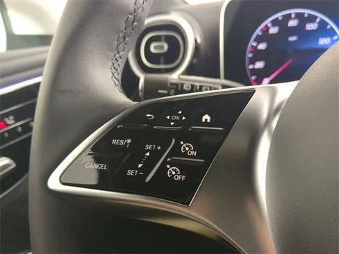 Certified 2026 Mercedes-Benz GLC 300 4MATIC image 25