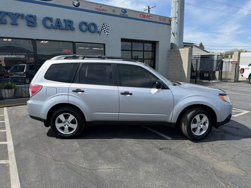 Used 2013 Subaru Forester 2.5X w/ Alloy Wheel Pkg AWD/4WD image 8