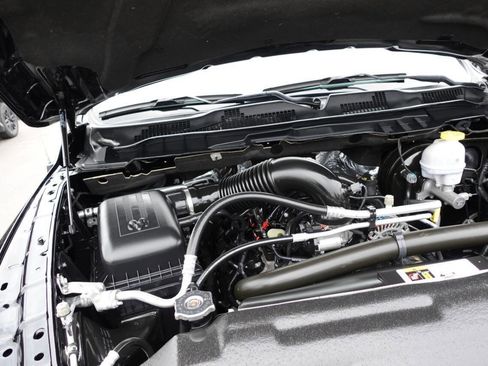 Used 2023 RAM 1500 Classic SLT w/ Electronics Convenience Group AWD/4WD image 60