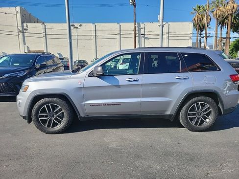 Used 2020 Jeep Grand Cherokee Trailhawk w/ Premium Lighting Group image 4
