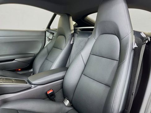 Certified 2025 Porsche 718 Cayman Certified Pre Owned image 4