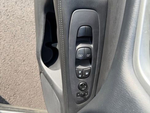 Used 2015 Nissan Pathfinder Platinum w/ Cargo Package image 10