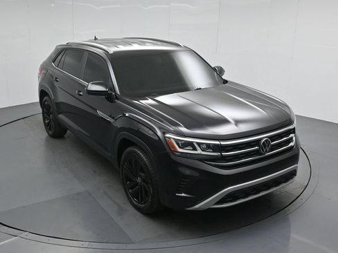 Used 2023 Volkswagen Atlas Cross Sport SE w/ Black Wheel Package AWD/4WD image 38