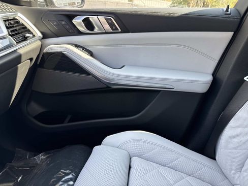 New 2026 BMW X5 sDrive40i w/ M Sport Package image 24