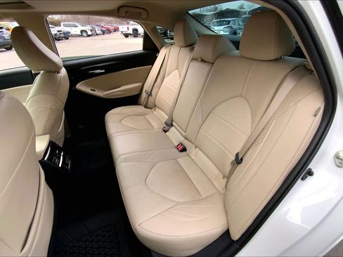 Used 2020 Toyota Avalon Limited image 20