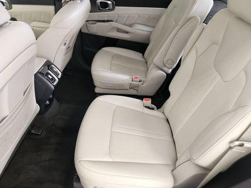 Used 2023 Kia Sorento SX FWD image 30