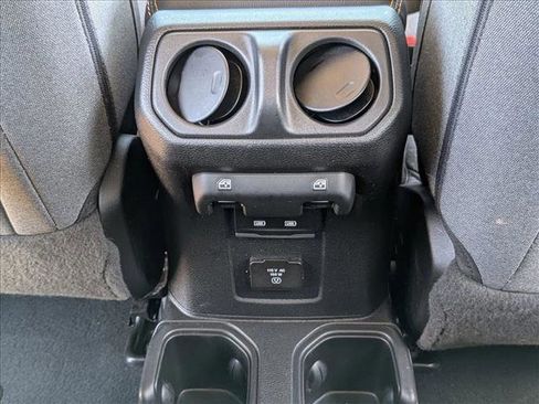 Used 2024 Jeep Wrangler Unlimited Sahara AWD/4WD image 16