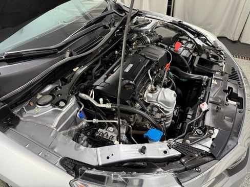Used 2016 Honda Accord EX image 23