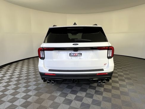 New 2026 Ford Explorer ST w/ Sun And Sound Package image 4