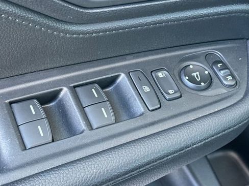 Used 2025 Honda Odyssey Sport-L image 13