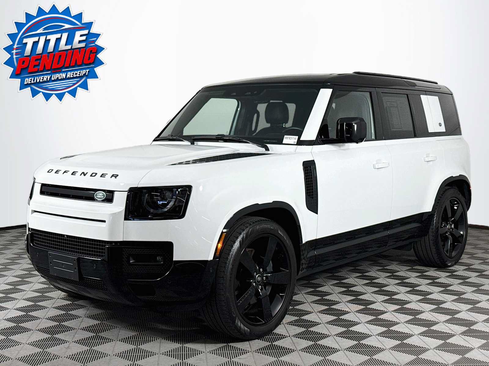 Used 2024 Land Rover Defender 110 X-Dynamic SE AWD/4WD image 1