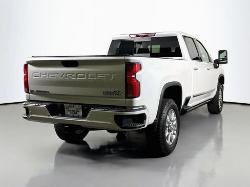 Certified 2025 Chevrolet Silverado 3500 High Country w/ High Country Premium Package AWD/4WD image 7