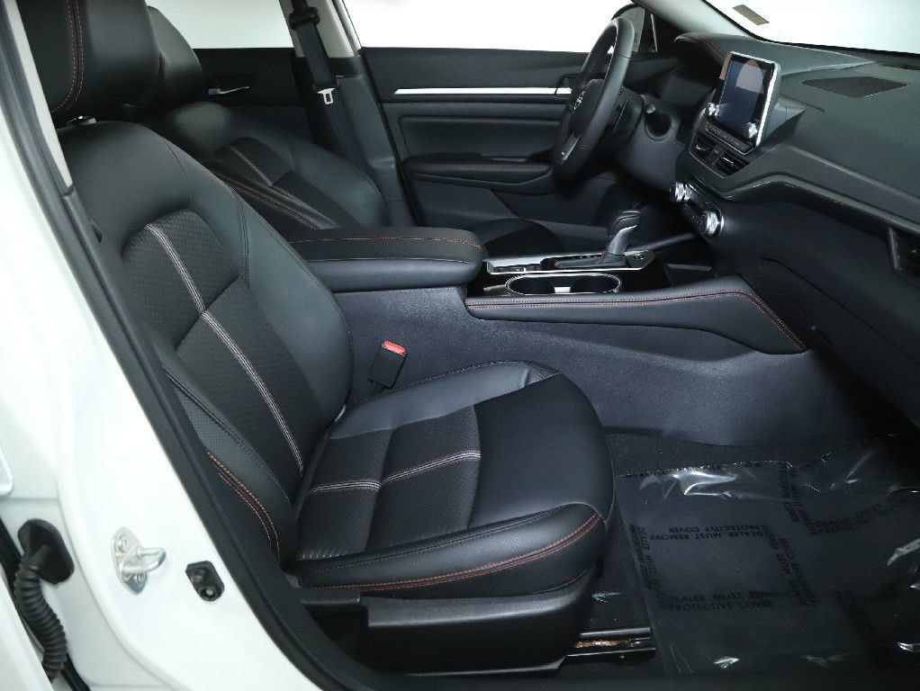 Certified 2025 Nissan Altima 2.5 SR AWD/4WD image 34