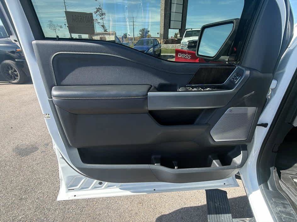 Used 2021 Ford F150 Lariat AWD/4WD image 9