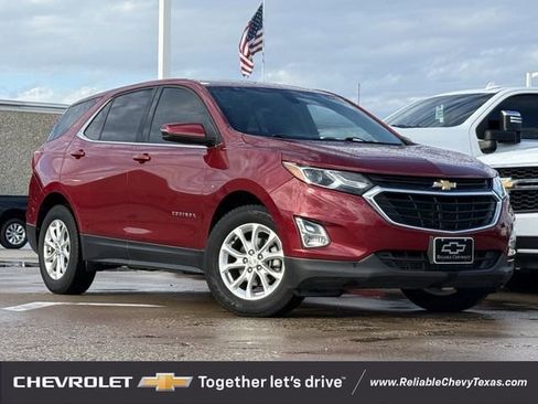 Used 2019 Chevrolet Equinox LT image 2