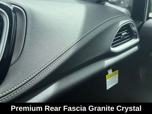 New 2026 Chrysler Pacifica Select image 20