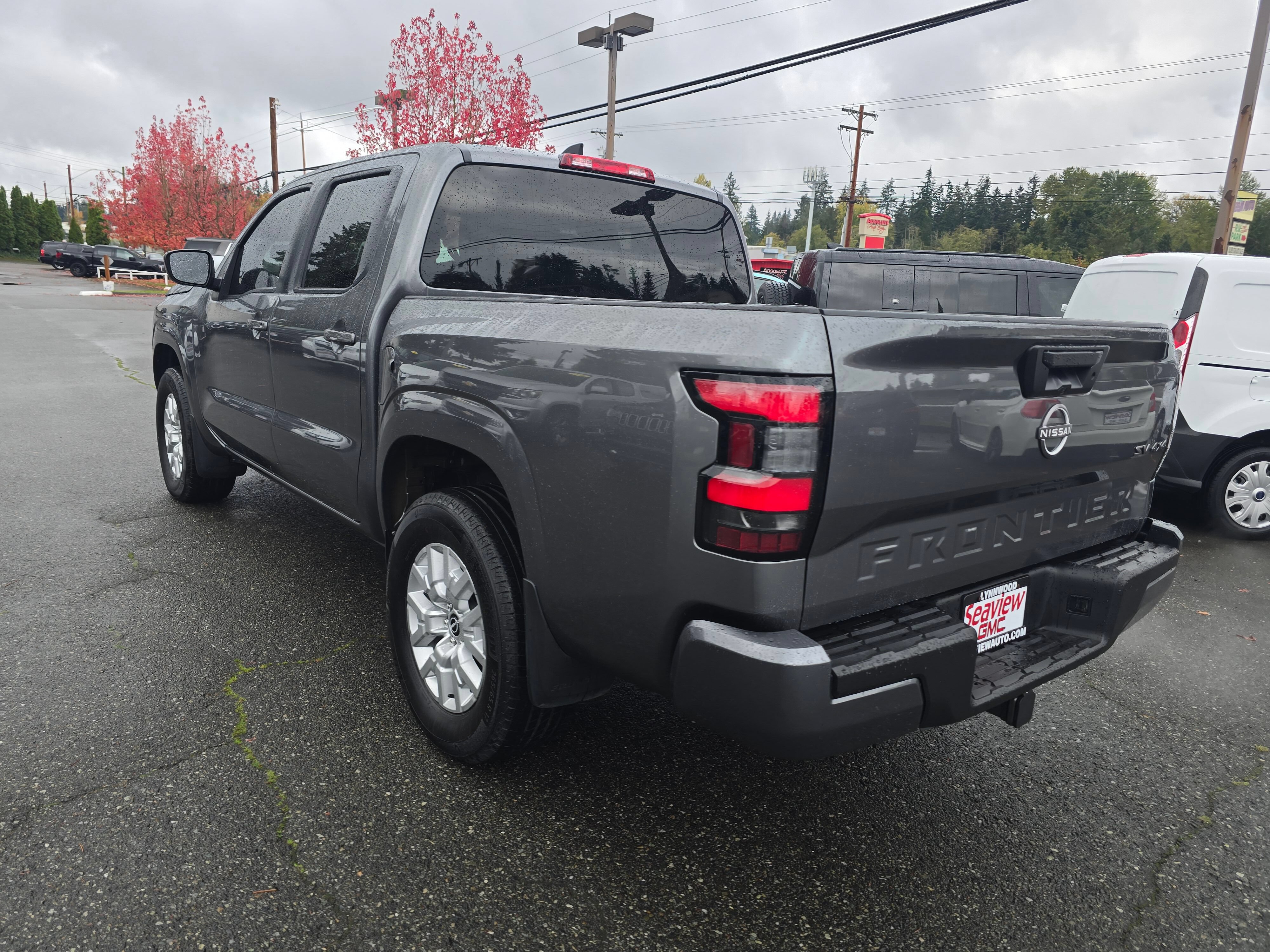 Used 2022 Nissan Frontier SV AWD/4WD image 5