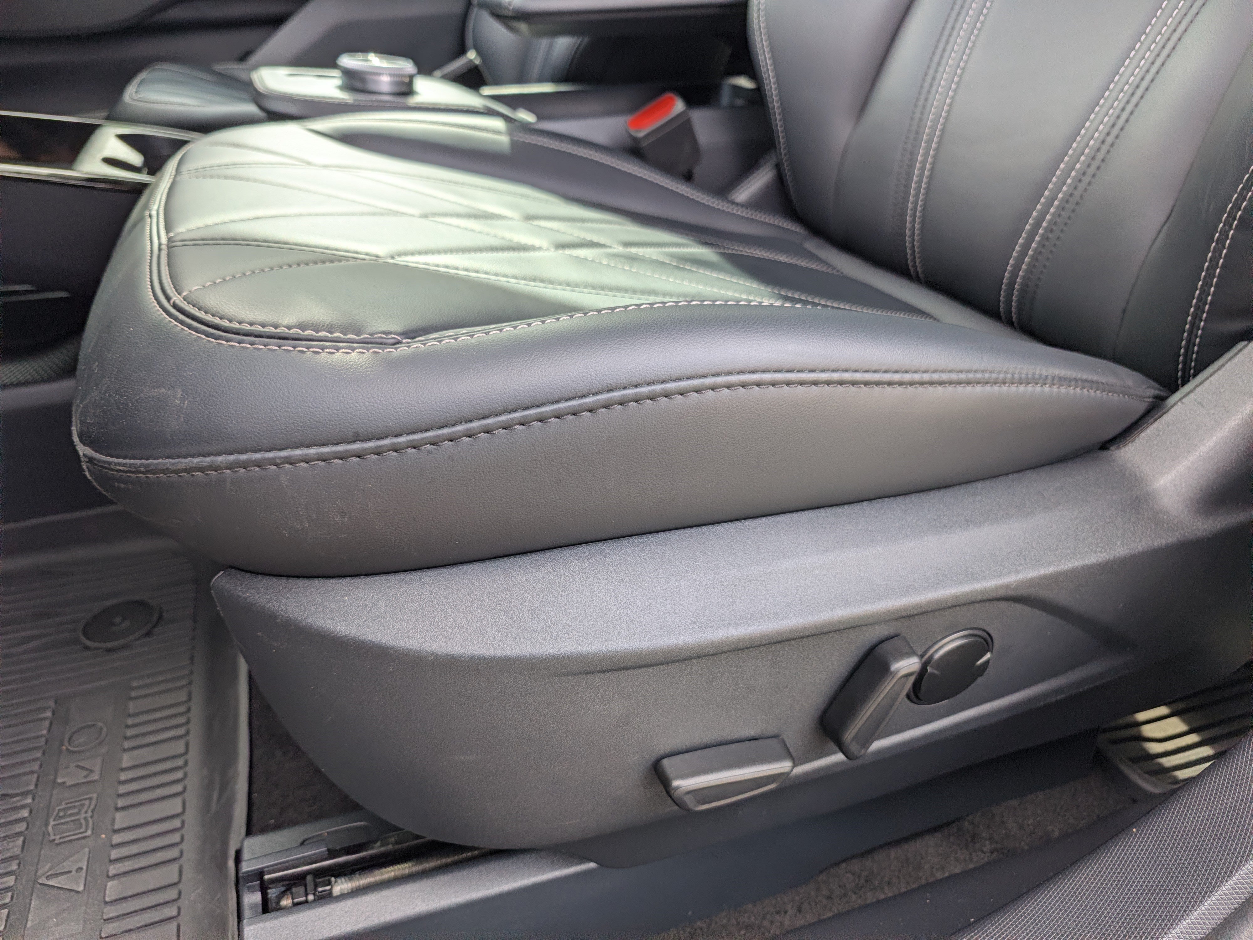 Used 2025 Ford Mustang Mach-E Select RWD image 18