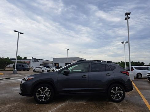 Used 2024 Subaru Crosstrek 2.0i Premium AWD/4WD image 4