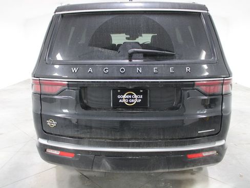 Used 2024 Jeep Wagoneer Series II image 8