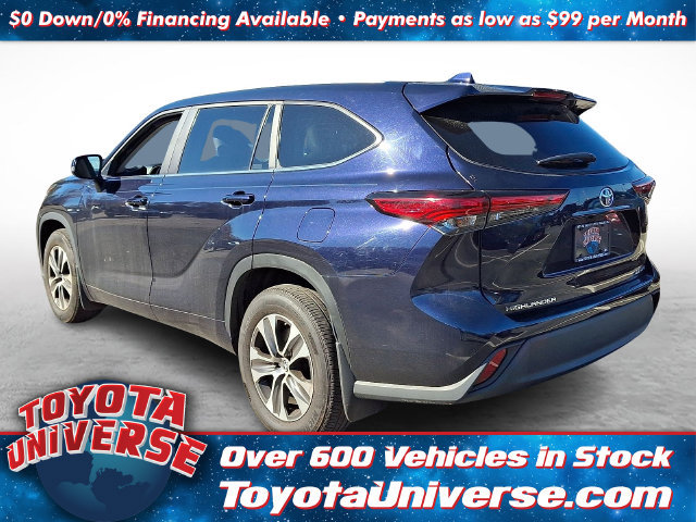 Used 2023 Toyota Highlander XLE AWD/4WD image 6