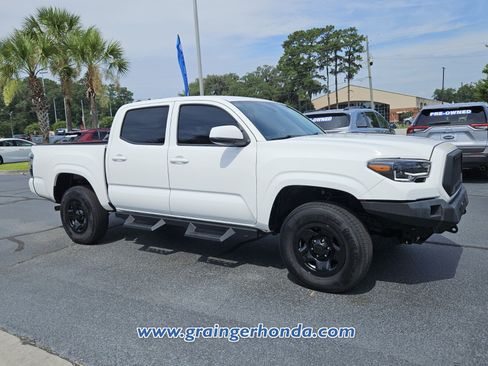 Used 2023 Toyota Tacoma SR AWD/4WD image 7