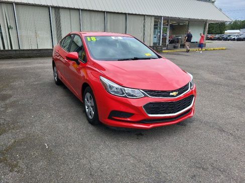 Used 2018 Chevrolet Cruze LS image 5