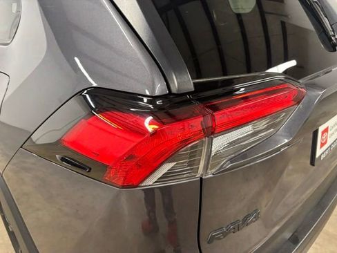 Certified 2022 Toyota RAV4 LE FWD image 7