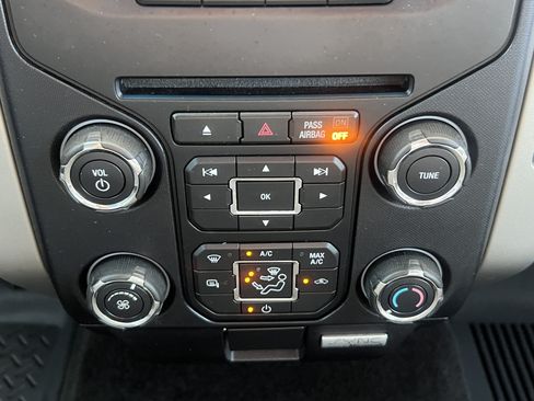 Used 2014 Ford F150 XLT w/ Equipment Group 302A Luxury AWD/4WD image 25