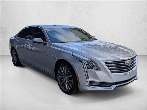 Used 2018 Cadillac CT6 Luxury image 3