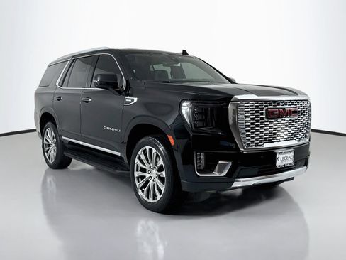 Used 2021 GMC Yukon Denali w/ LPO, Illumination Package AWD/4WD image 4