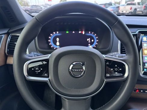 Used 2025 Volvo XC90 B6 Plus w/ Protection Package Premier image 9