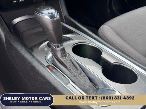 Used 2020 Chevrolet Malibu LT FWD image 11