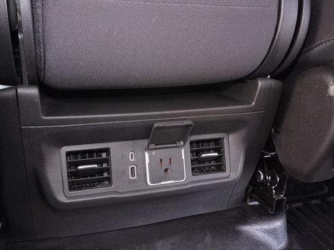 Used 2025 Chevrolet Silverado 1500 LT w/ Safety Package AWD/4WD image 27
