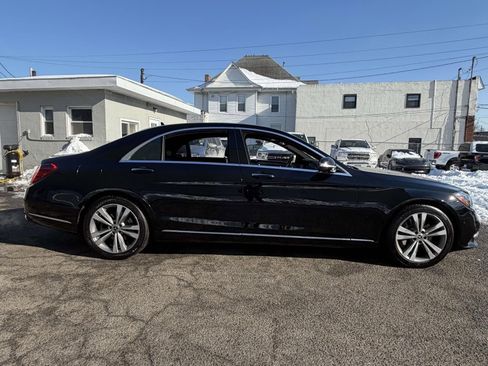 Used 2020 Mercedes-Benz S 450 4MATIC Sedan w/ Premium Package image 12