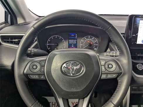 Certified 2025 Toyota Corolla Cross LE image 13