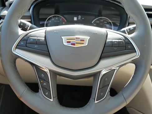 Certified 2024 Cadillac XT5 Premium Luxury w/ LPO, Floor Liner Package AWD/4WD image 23