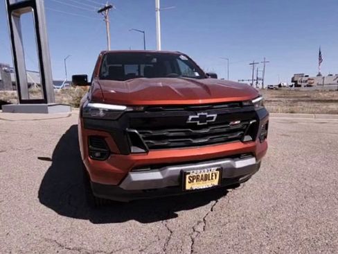 New 2025 Chevrolet Colorado Z71 w/ Midnight Edition image 3