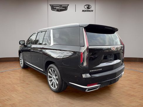 Certified 2022 Cadillac Escalade ESV Premium Luxury Platinum image 7