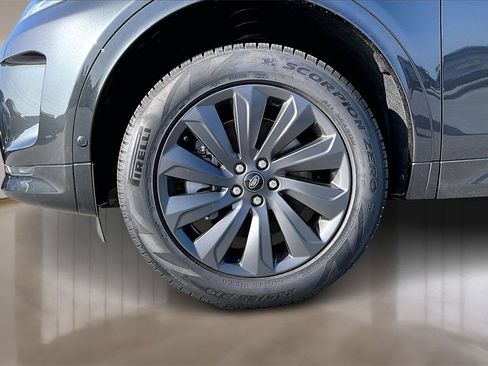 New 2025 Land Rover Discovery Sport S image 13