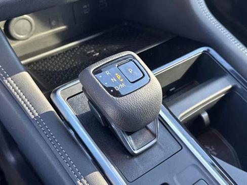 Used 2025 Nissan Pathfinder Platinum w/ Cargo Package image 14